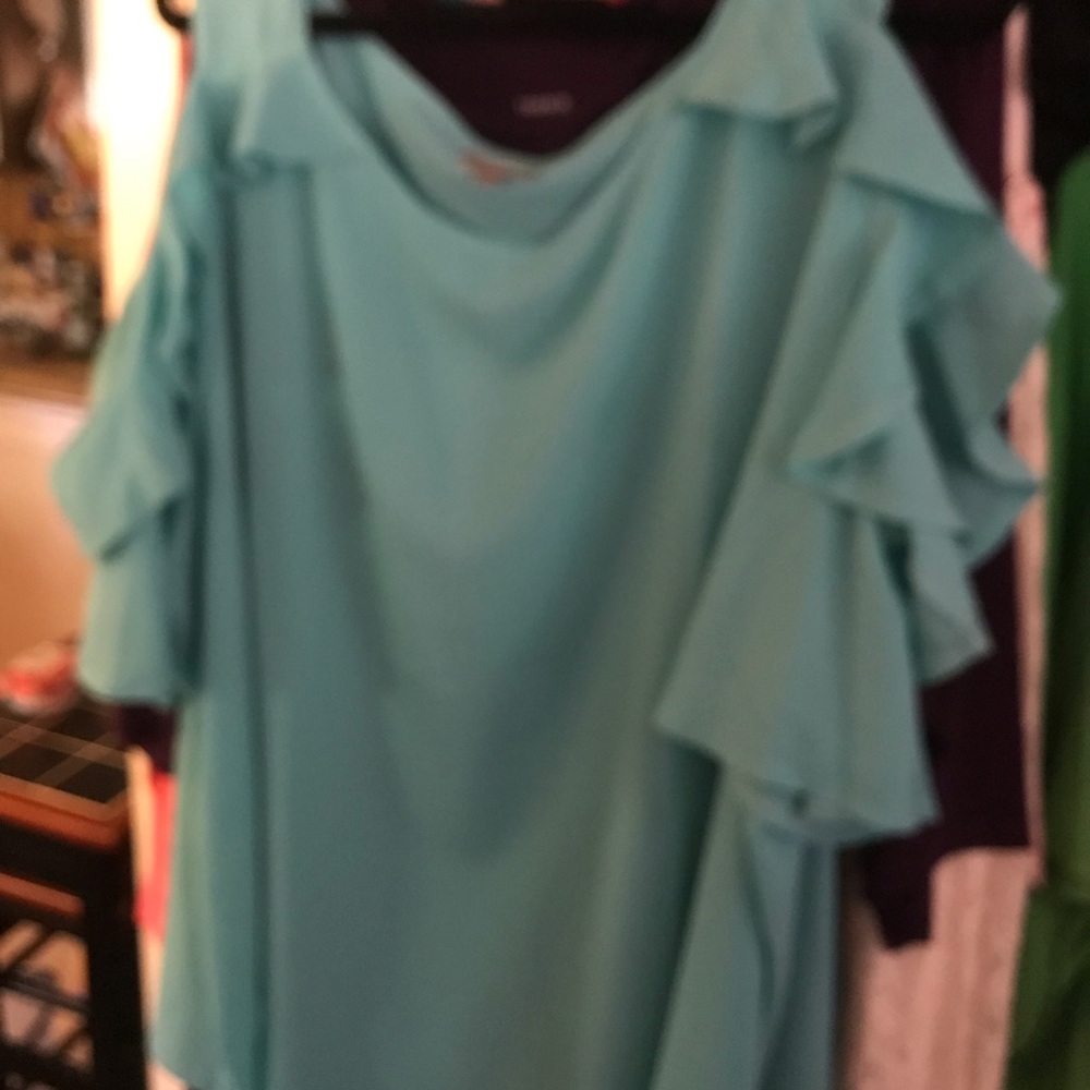 Cold shoulder top Teal color